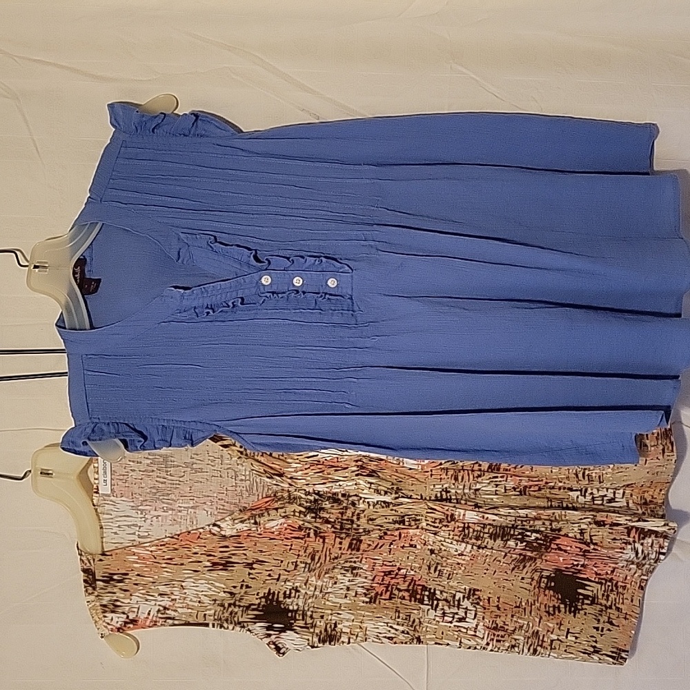 2 Sleeveless Tops sz Med.